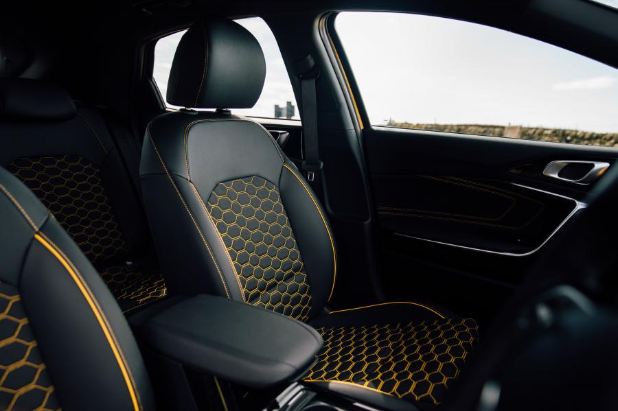 Интерьер Kia XCeed First Edition 2019 года  (UK) (фото 63 из 103)